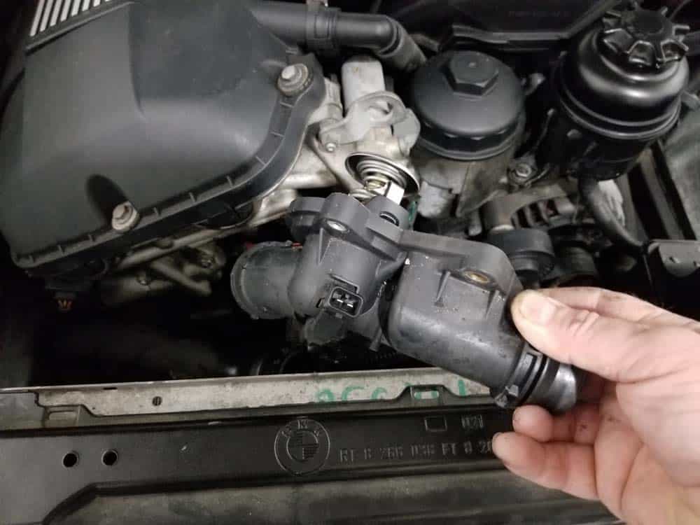 See U2886 repair manual